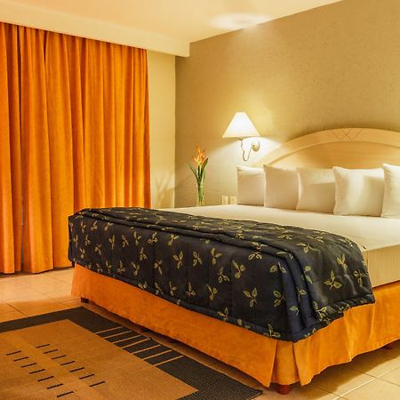 Plaza Inn Express Тапачула Екстериор снимка
